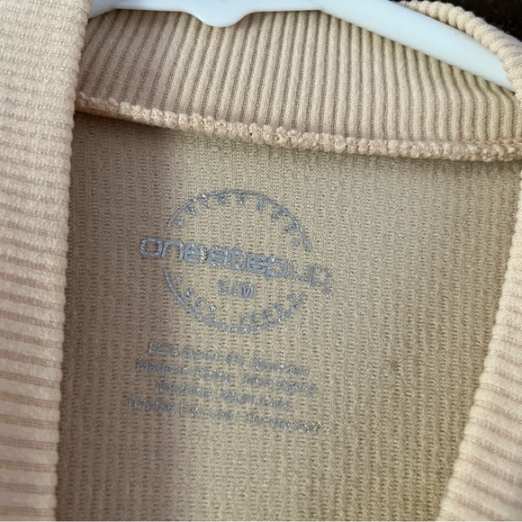 Cream Ribbed Long Sleeve Cropped Top, Size Small / Medium - Picture 3 of 4